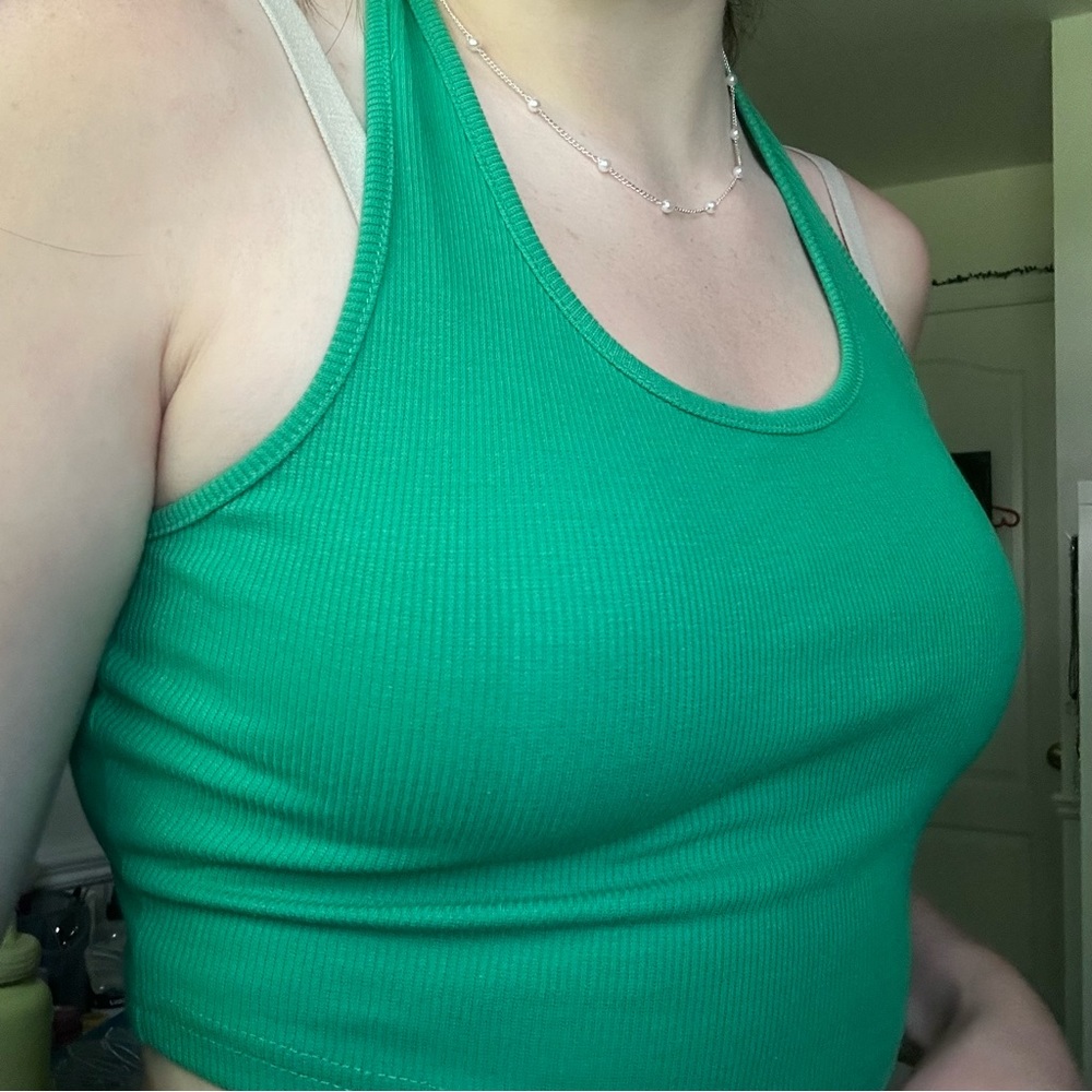 green crop halter tank